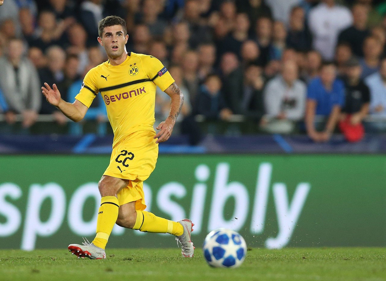 都用实际行 都用实际行