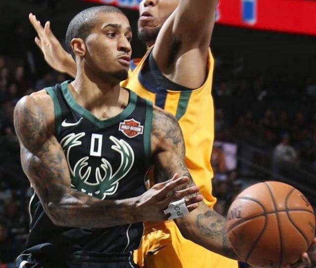 普拉蒂尼指 普拉蒂尼指